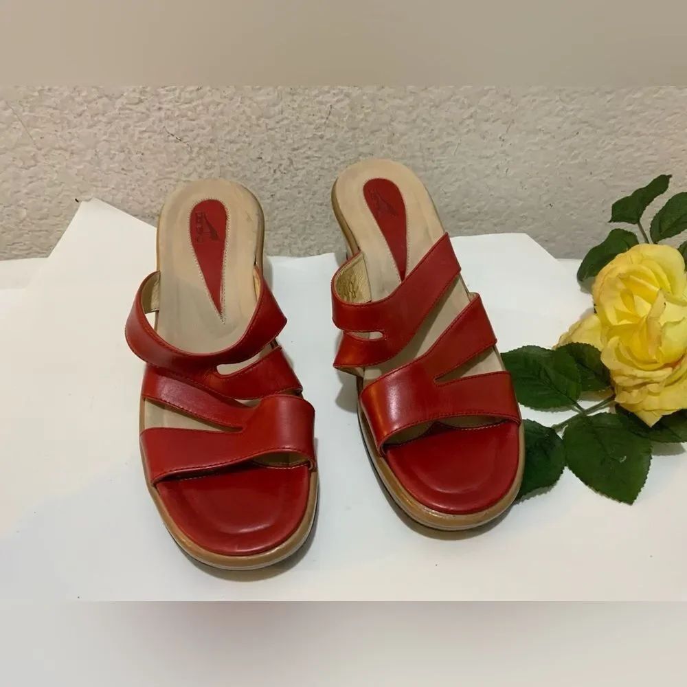 Dansko Leather red brown Sandal Sz. 39 Women Made in Portugal